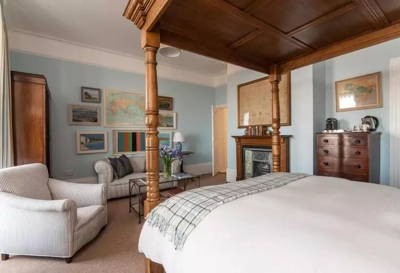 酒店 The Royal Harbour