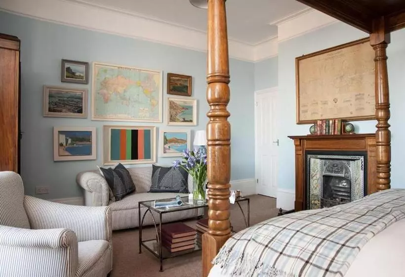 酒店 The Royal Harbour