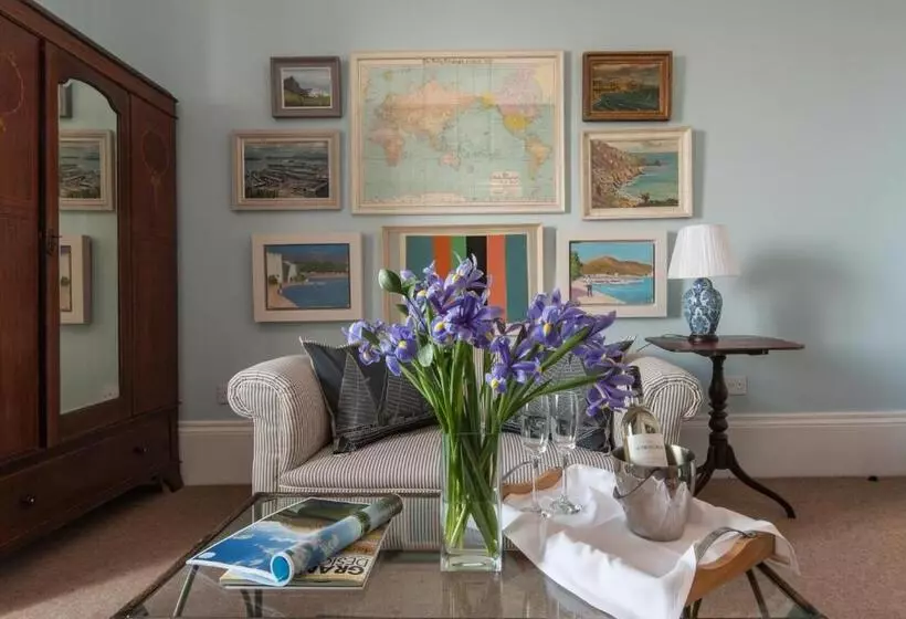 酒店 The Royal Harbour