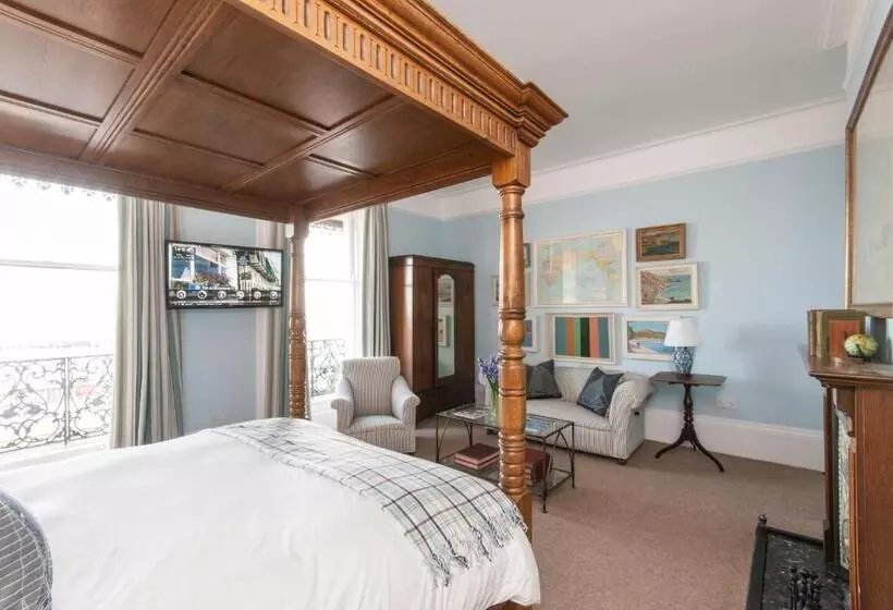 酒店 The Royal Harbour