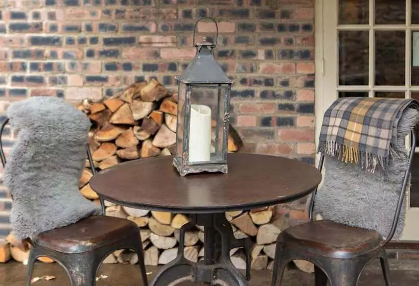 Hotel The White Swan Inn