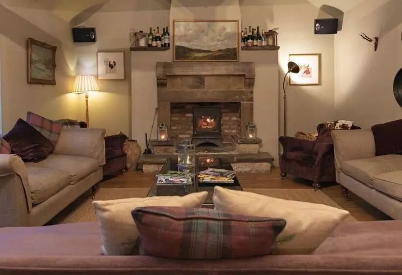 Hotel The White Swan Inn