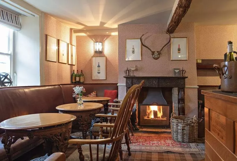 Hotel The White Swan Inn