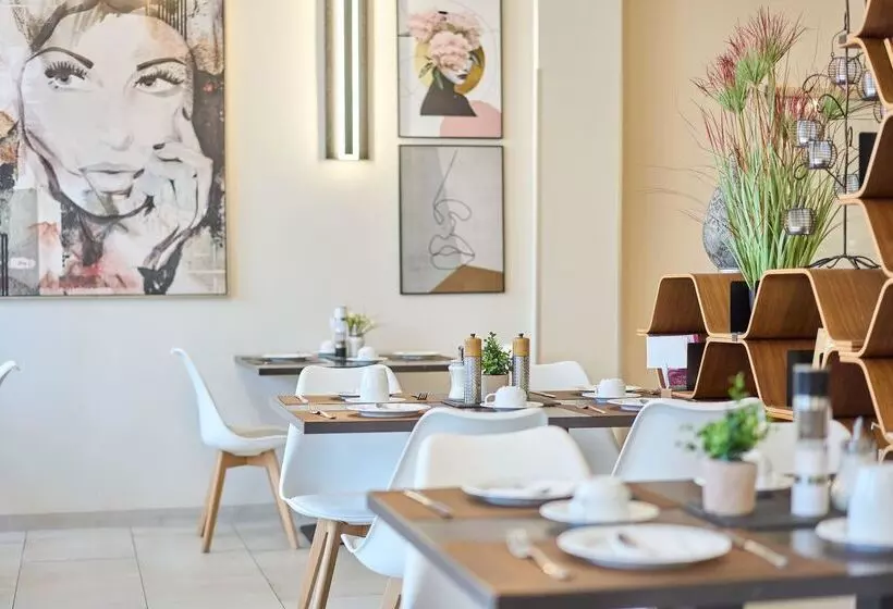 Luise Mannheim   By Superfly Hotels