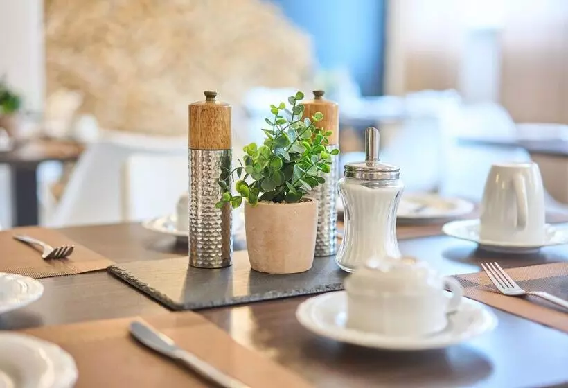 Luise Mannheim   By Superfly Hotels