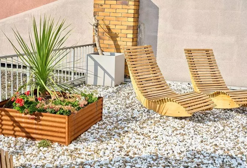 Luise Mannheim   By Superfly Hotels