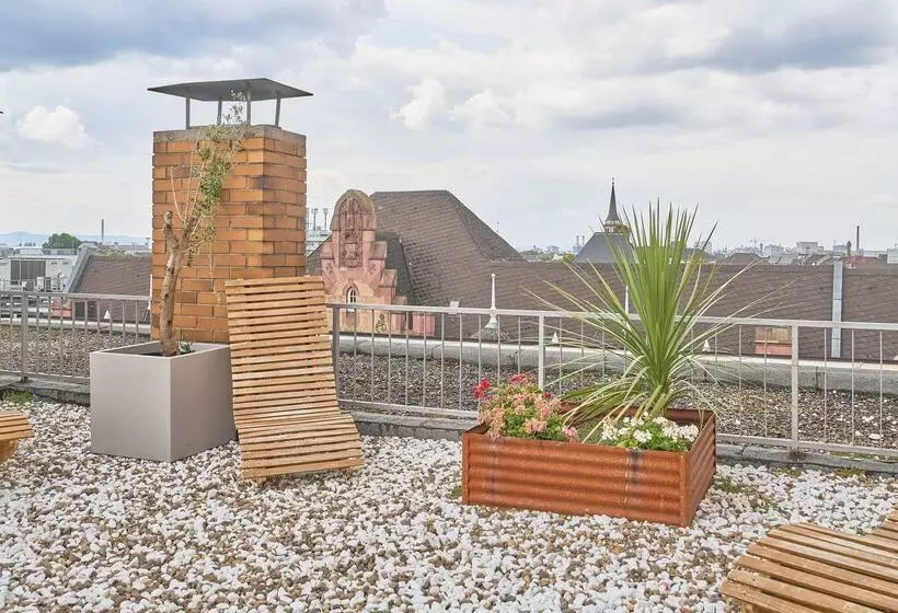 Luise Mannheim   By Superfly Hotels