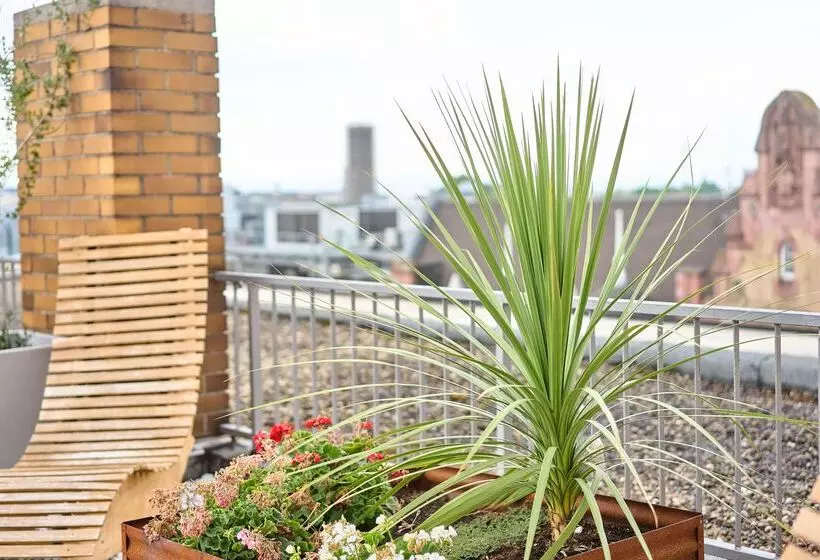 Luise Mannheim   By Superfly Hotels