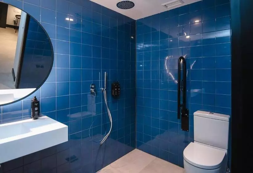 Retkeilymaja Latroupe La Granja