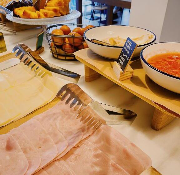 호스텔 Latroupe La Granja