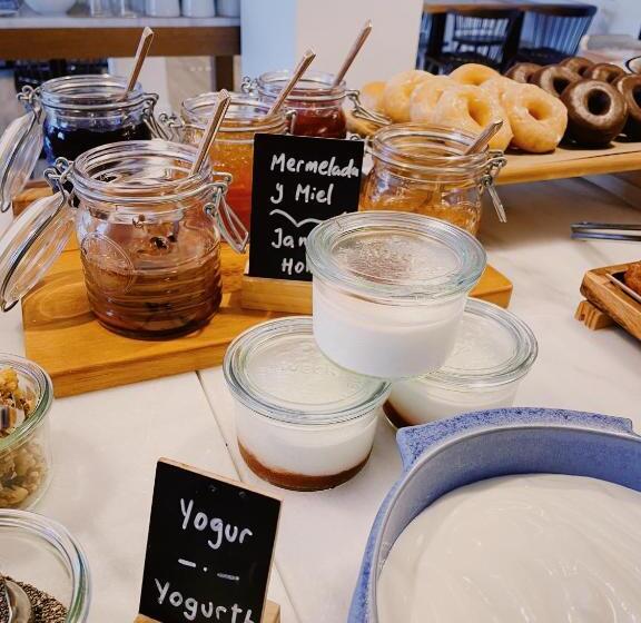 호스텔 Latroupe La Granja