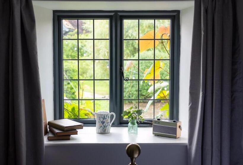 צימר The Bell At Sapperton