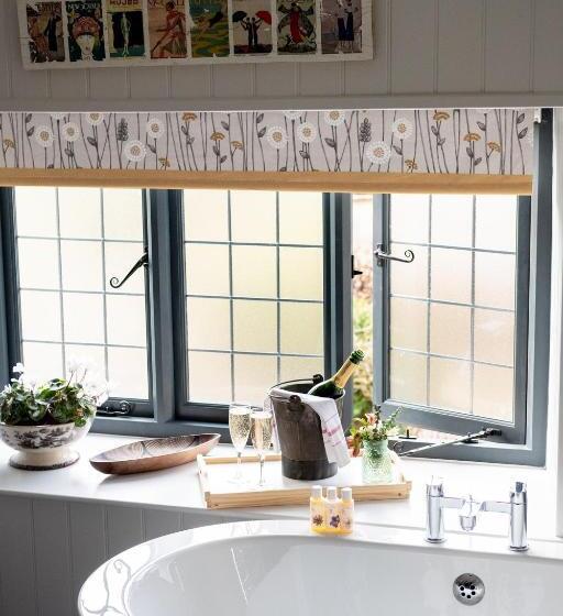 צימר The Bell At Sapperton