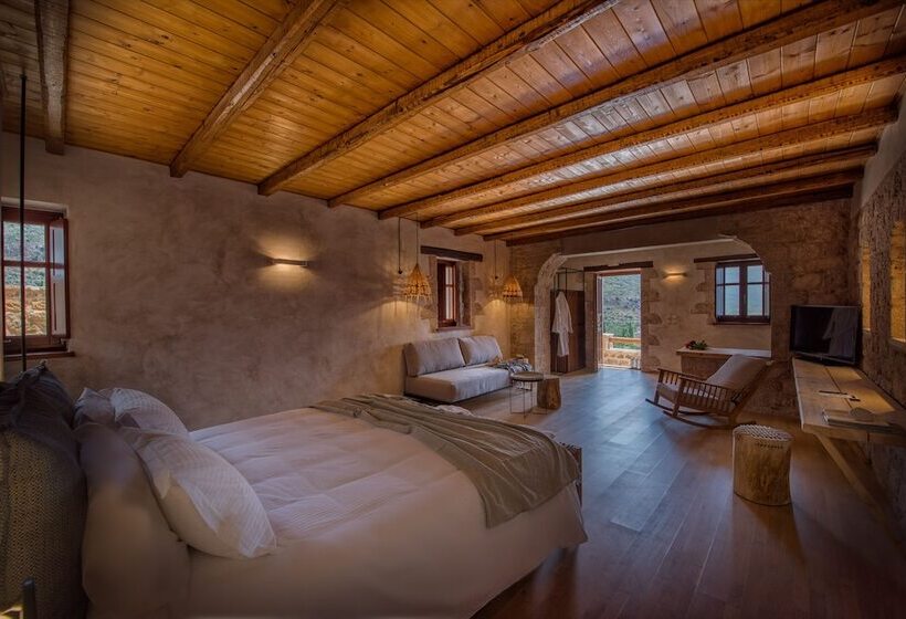 Отель Brazzo Di Maina