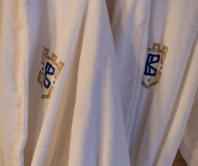 Отель Brazzo Di Maina