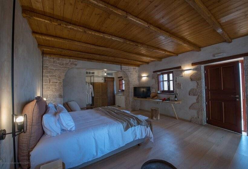 Отель Brazzo Di Maina