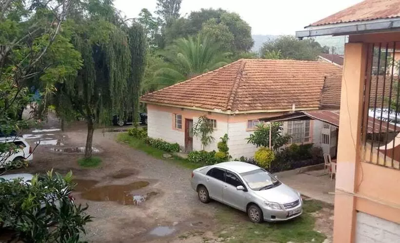 هتل Chariot County