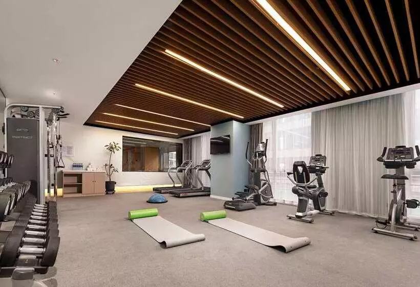 هتل Hilton Garden Inn Hefei Binhu New District