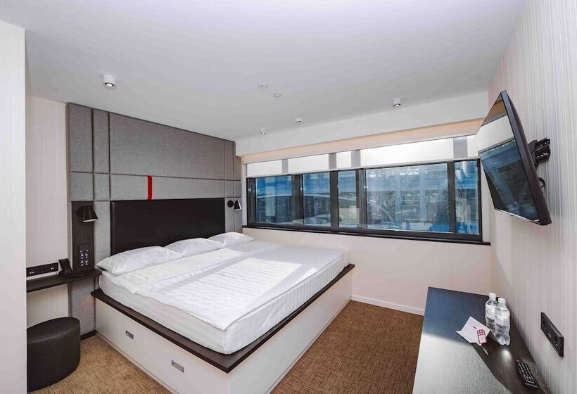 בית מלון כפרי Maxima Domodedovo