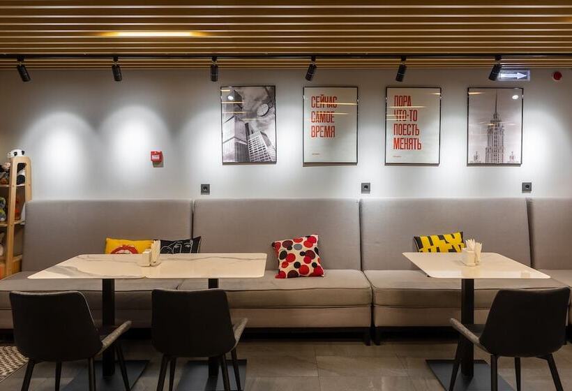 בית מלון כפרי Maxima Domodedovo