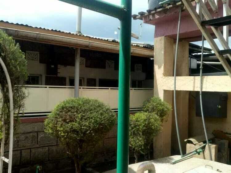 هتل Paramount Guest House