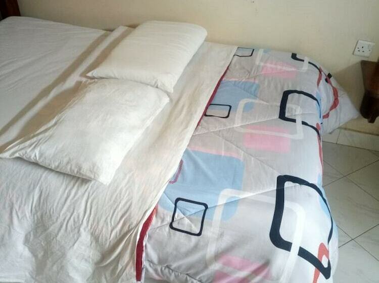 هتل Paramount Guest House