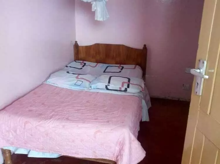 هتل Paramount Guest House