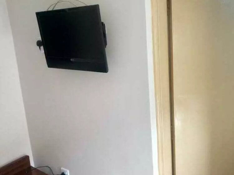 هتل Paramount Guest House