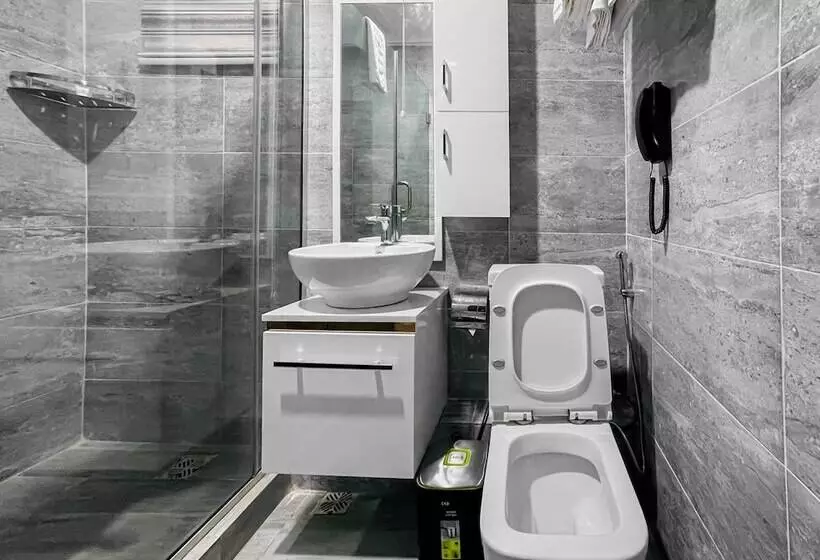 هتل Pasadena Suites