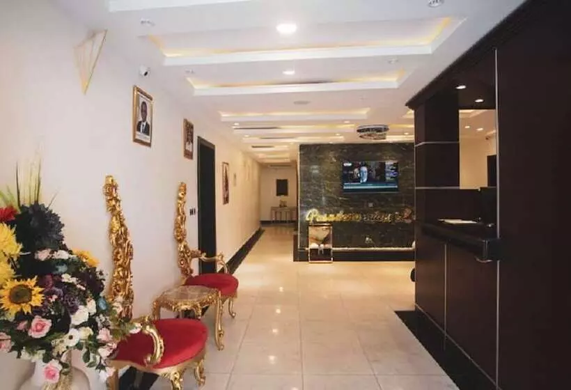 هتل Pasadena Suites