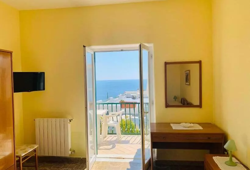 ホテル Pensione Casa Verde