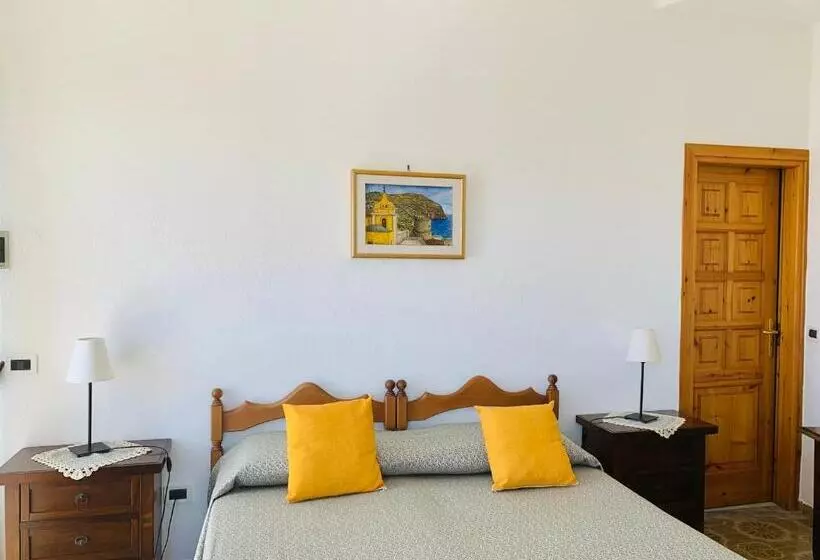 ホテル Pensione Casa Verde