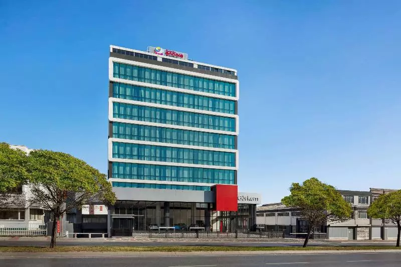 ホテル Ramada Encore By Wyndham Istanbul Avcilar