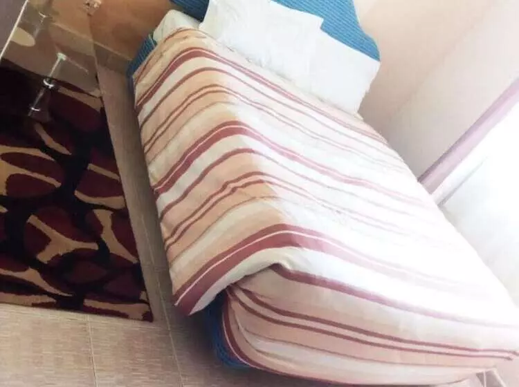 هتل Spanish Lodge