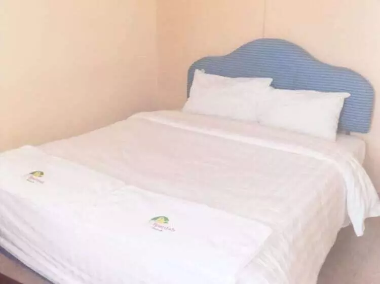 هتل Spanish Lodge