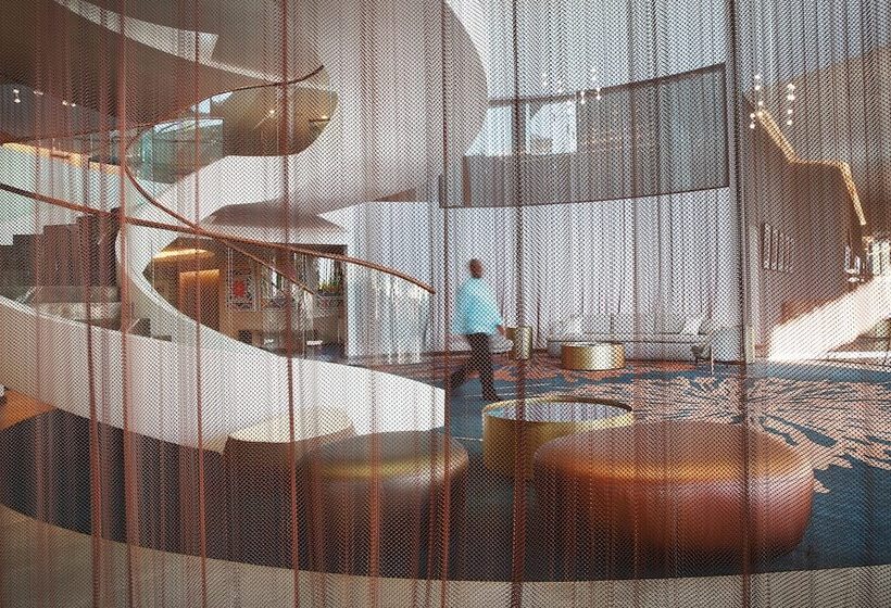 Hotel The Houghton Skyline