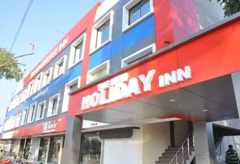 ホテル The New Holiday Inn