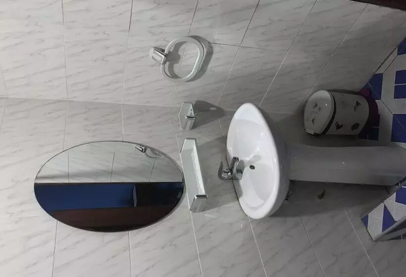 Menyinda Hotel And Restaurant