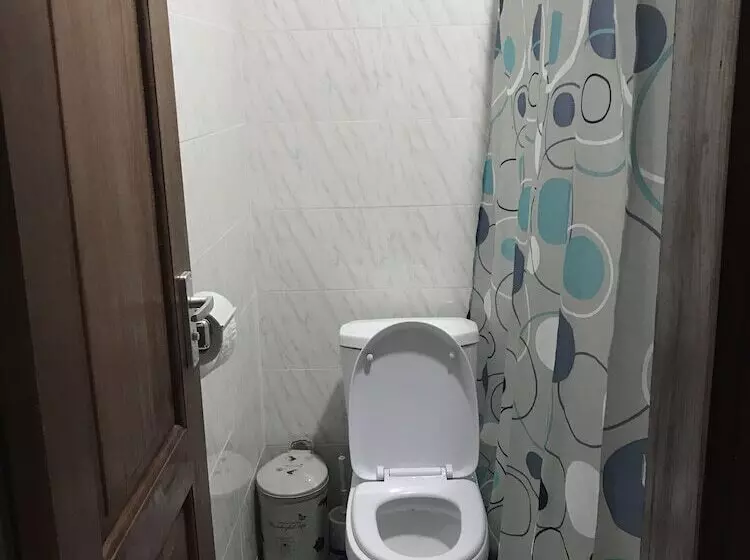 Menyinda Hotel And Restaurant