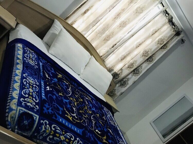 Menyinda Hotel And Restaurant