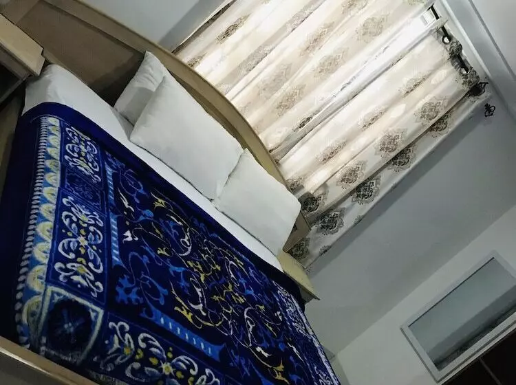 Menyinda Hotel And Restaurant