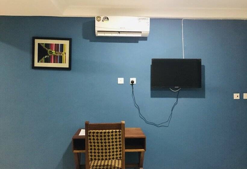 Menyinda Hotel And Restaurant