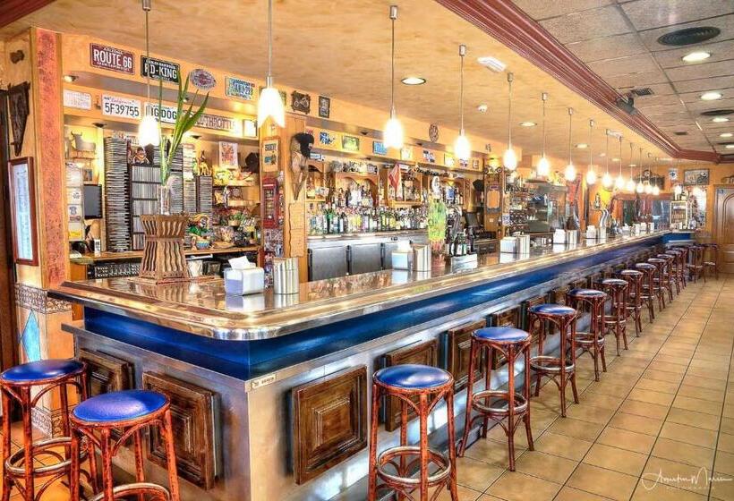 بنسيون Venta De Terreros