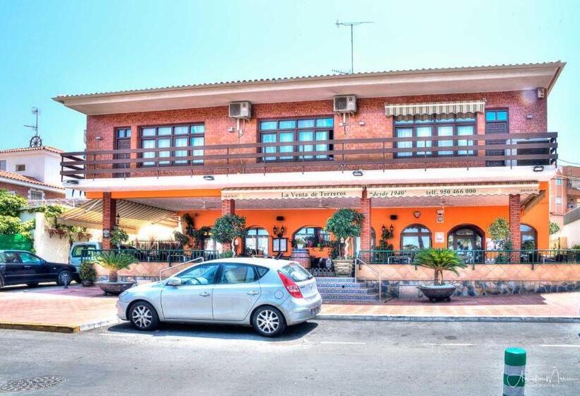 بنسيون Venta De Terreros