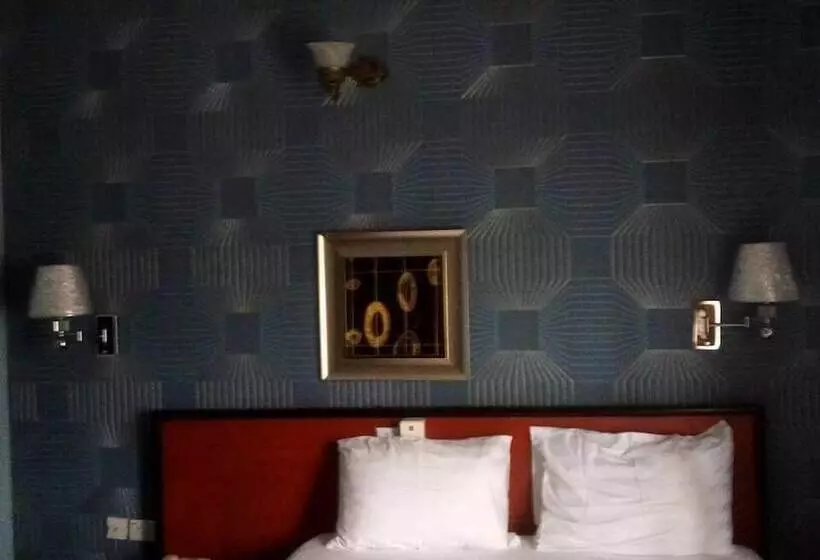 Venus Hotels & Suites