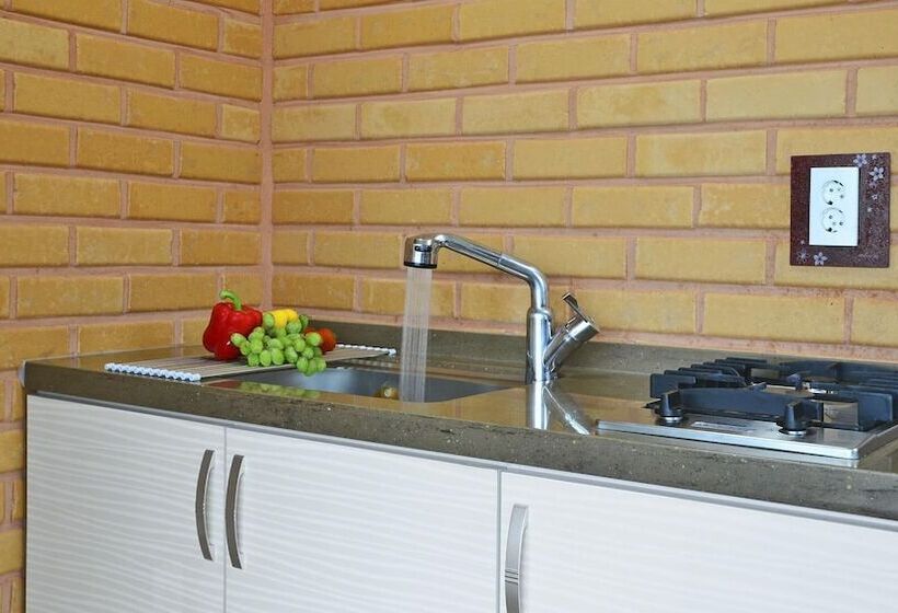 Yeosu Hwangto Pension