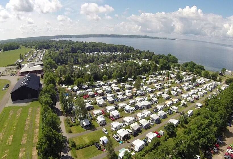 בית מלון כפרי Lundegård Camping & Stugby