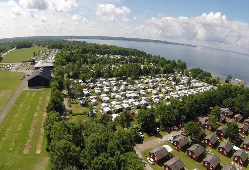 בית מלון כפרי Lundegård Camping & Stugby
