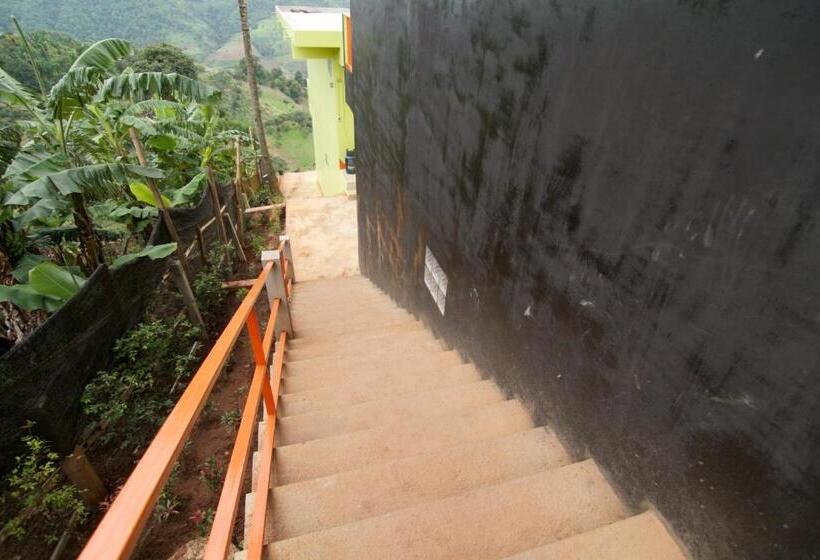 בית מלון כפרי My Place Mae Salong