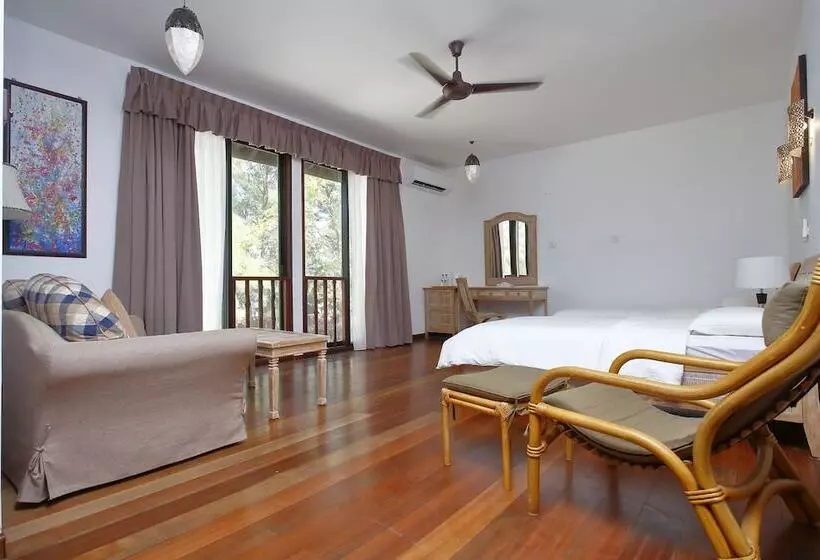 Hotelli Sutera @ Mantanani Island Resort & Spa